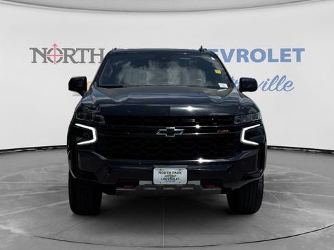 Certified 2023 Chevrolet Suburban Z71 w/ Luxury Package AWD/4WD image 2