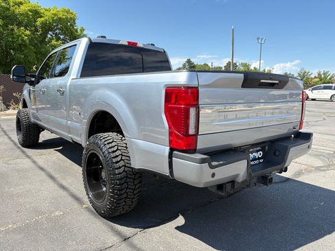 Used 2022 Ford F250 Platinum w/ FX4 Off-Road Package AWD/4WD image 11