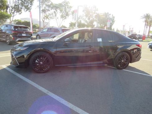 Certified 2026 Toyota Camry SE image 5