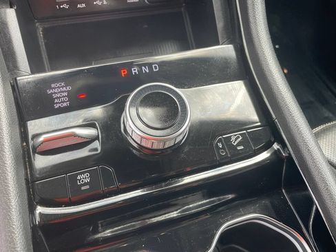 Used 2022 Jeep Grand Cherokee Limited 4xe w/ Luxury Tech Group II AWD/4WD image 28
