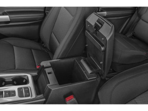 Used 2023 Ford Explorer XLT w/ Equipment Group 202A AWD/4WD image 14