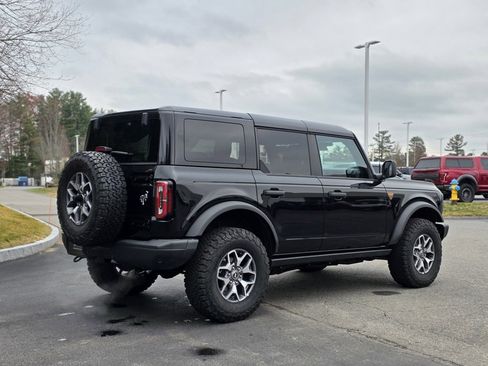 Used 2025 Ford Bronco Badlands image 11