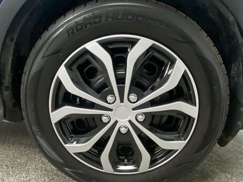 Used 2019 Ford Escape S image 23