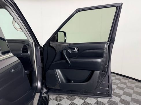 Used 2023 INFINITI QX80 Luxe w/ Cargo Package image 40