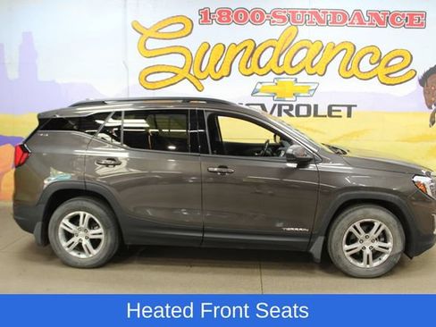 Used 2019 GMC Terrain SLE FWD image 1