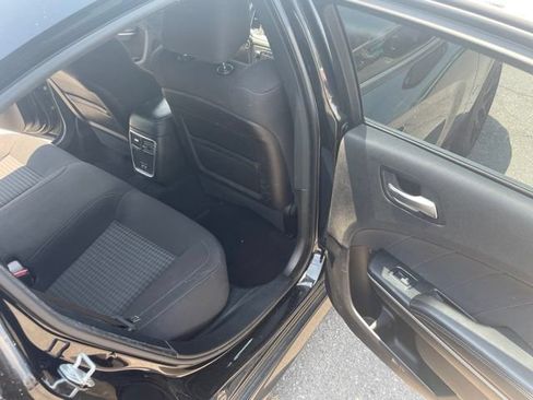 Used 2019 Dodge Charger R/T RWD image 11