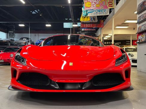 Used 2020 Ferrari F8 Tributo RWD image 2
