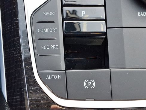 Certified 2023 BMW 330i xDrive Sedan w/ Driving Assistance Package image 30