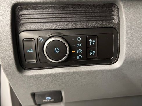 New 2026 Ford F250 XL w/ XL Chrome Package image 23