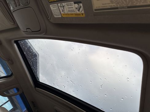 Used 2006 Toyota Sequoia SR5 image 10