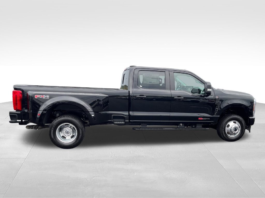 New 2027 Ford F350 XL w/ STX Appearance Package AWD/4WD image 6