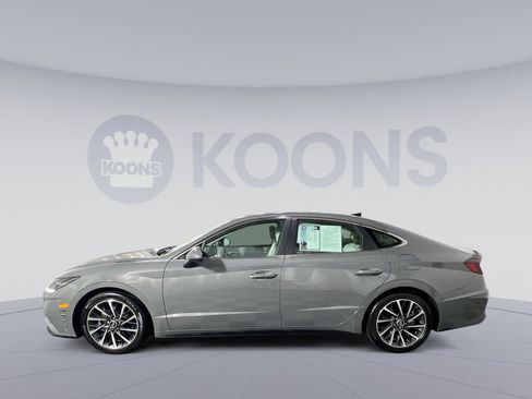 Used 2023 Hyundai Sonata Limited w/ Preferred Accessory Package image 2