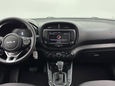 Used 2024 Kia Soul LX w/ Option Group 015 image 19