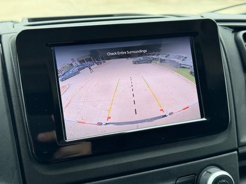 Used 2025 RAM ProMaster 2500 w/ U-Haul Equipment Group FWD image 15
