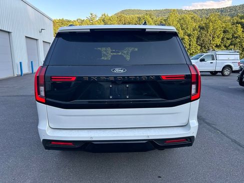 Used 2025 Ford Expedition Tremor AWD/4WD image 7