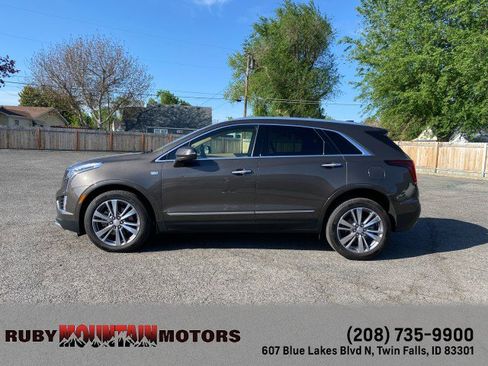 Used 2020 Cadillac XT5 Premium Luxury w/ Platinum Package AWD/4WD image 4