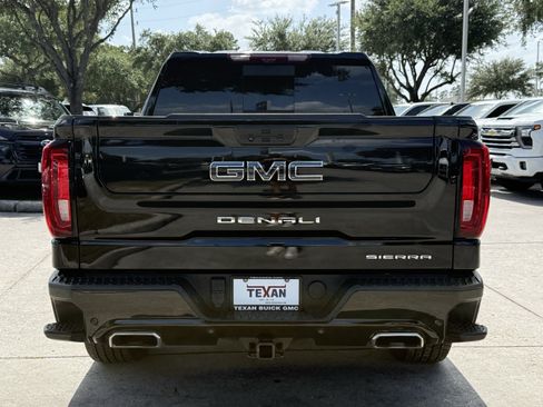 Used 2023 GMC Sierra 1500 Denali Ultimate AWD/4WD image 6
