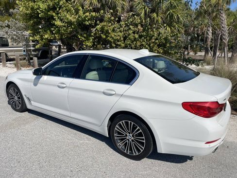 Used 2020 BMW 530i xDrive w/ Convenience Package image 34
