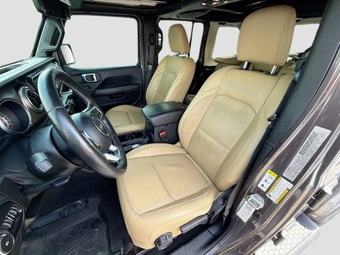 Used 2019 Jeep Wrangler Unlimited Rubicon AWD/4WD image 22