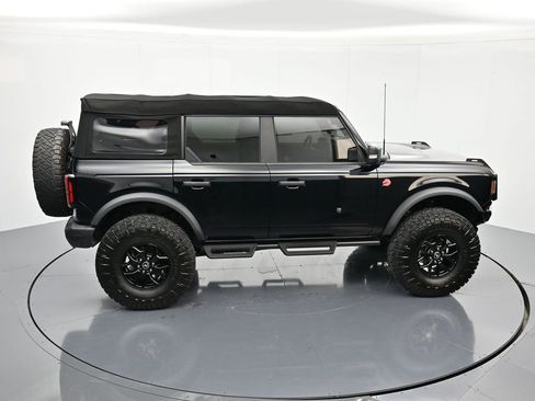 Used 2024 Ford Bronco Badlands image 31