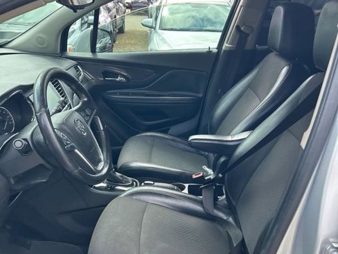 Used 2019 Buick Encore Preferred image 3