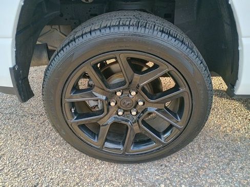 Used 2023 RAM 1500 Laramie image 11
