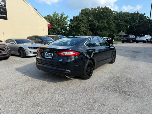 Used 2014 Ford Fusion SE w/ Equipment Group 202A FWD image 7