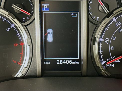 Used 2024 Toyota 4Runner Limited AWD/4WD image 22