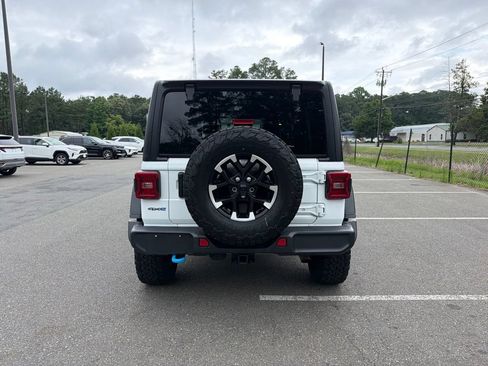 Used 2024 Jeep Wrangler Unlimited Rubicon 4xe AWD/4WD image 6