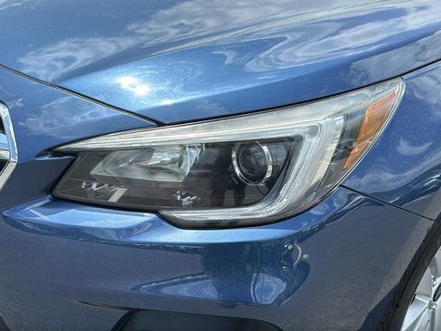 Used 2019 Subaru Outback 2.5i Premium AWD/4WD image 9