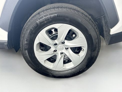 Used 2024 Toyota RAV4 LE image 11
