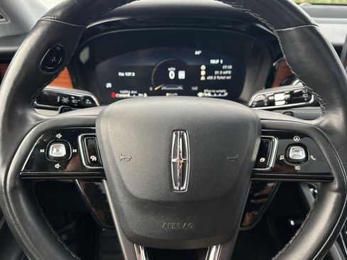 Used 2022 Lincoln Corsair Reserve w/ Equipment Group 201A image 26