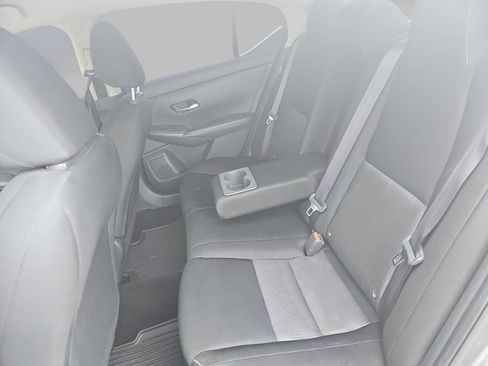 Used 2022 Nissan Sentra SV FWD image 17
