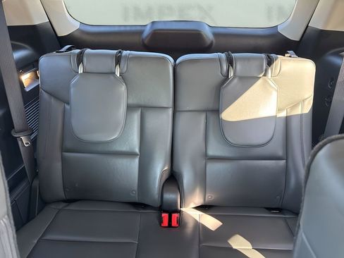 Used 2026 Ford Explorer Active w/ Active Comfort Package image 12