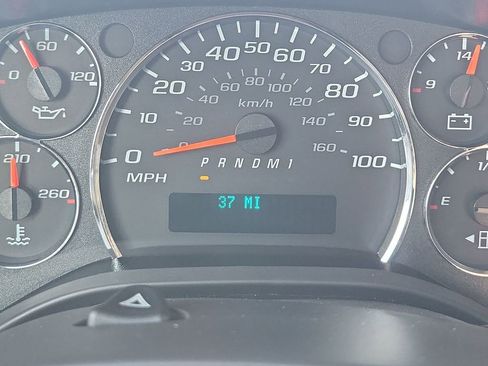 New 2025 Chevrolet Express 3500 w/ Power Convenience Package RWD image 18