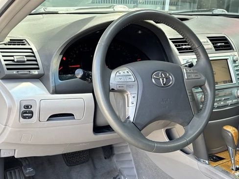 Used 2007 Toyota Camry XLE FWD image 9