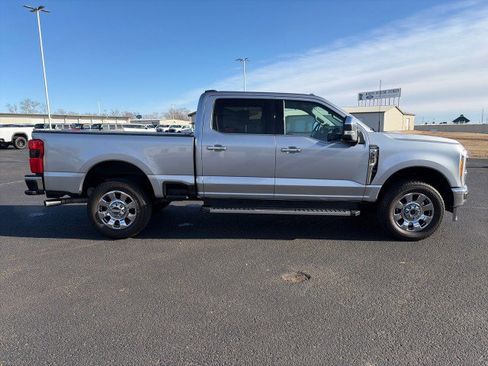 Used 2023 Ford F350 Lariat w/ Tow Technology Package image 6