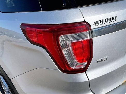 Used 2016 Ford Explorer XLT w/ Equipment Group 202A AWD/4WD image 23