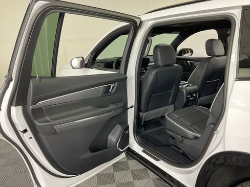 New 2026 Buick Enclave Sport Touring w/ Power Package AWD/4WD image 33
