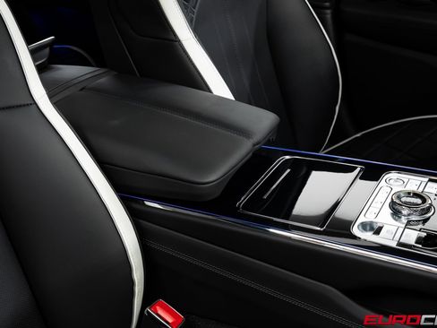 Used 2024 Bentley Flying Spur W12 image 37