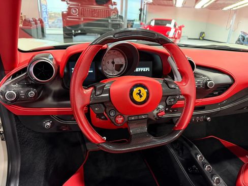 Used 2021 Ferrari F8 Tributo RWD image 32