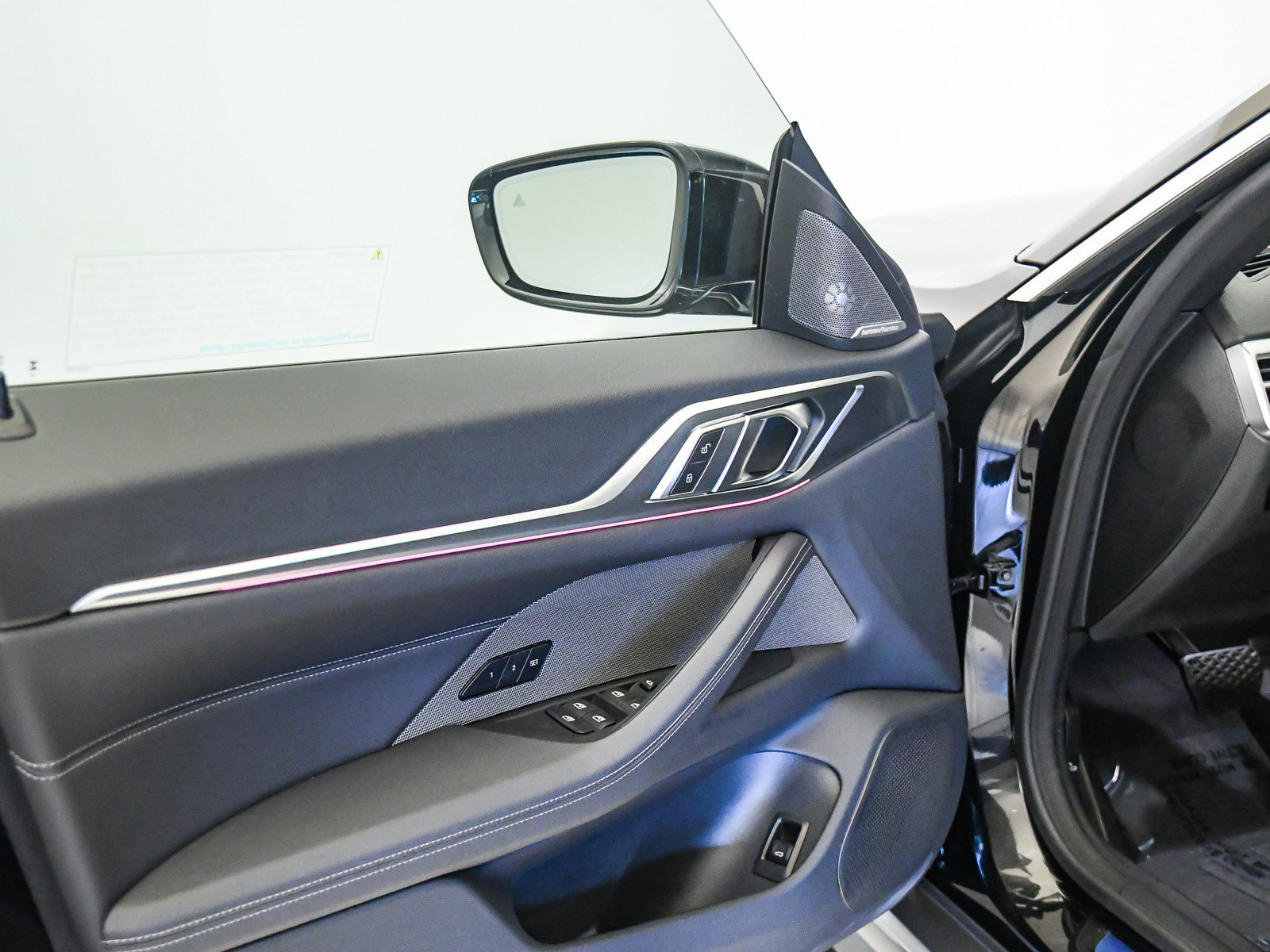 Used 2026 BMW i4 eDrive40 w/ Premium Package RWD image 24