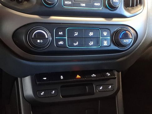 Used 2018 Chevrolet Colorado Z71 image 21