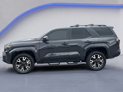Used 2025 Toyota 4Runner TRD Sport AWD/4WD image 3