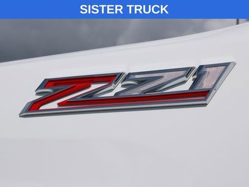 Used 2025 Chevrolet Silverado 2500 LT AWD/4WD image 10