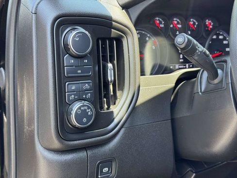 Used 2025 Chevrolet Silverado 2500 Custom w/ Custom Value Package AWD/4WD image 11