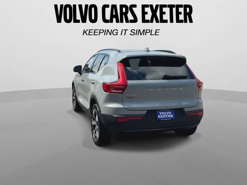 Certified 2026 Volvo XC40 B5 Plus AWD/4WD image 10