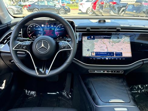 Used 2026 Mercedes-Benz E 350 Sedan image 38