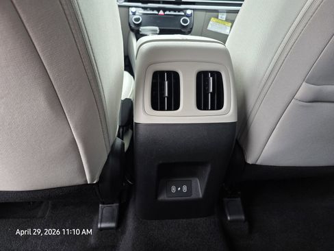Used 2025 Hyundai Tucson SEL FWD image 17