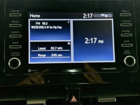 Used 2025 Toyota Camry SE FWD image 15